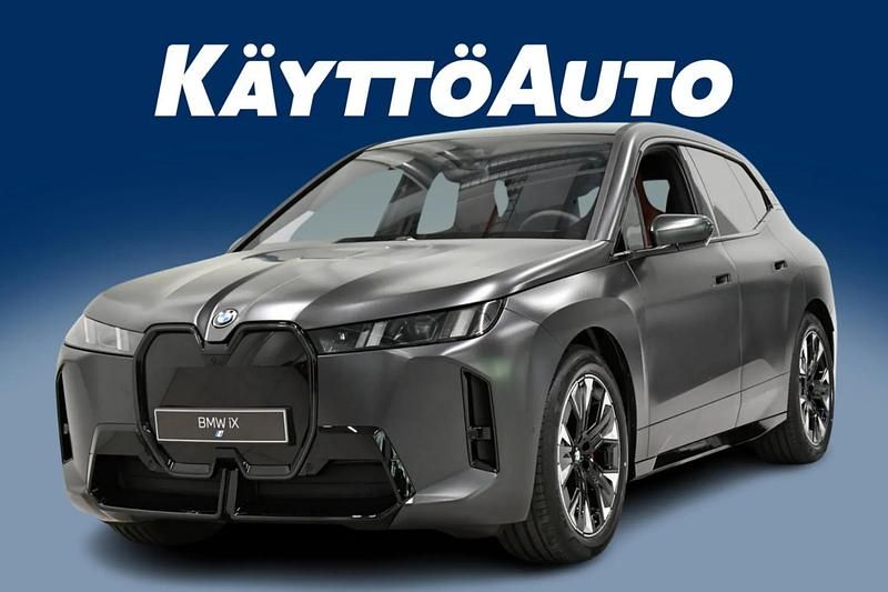 Uusi BMW iX Comfort Edition 400 kW (544 HP) 2026 Frozen deep grey met Katumaasturi