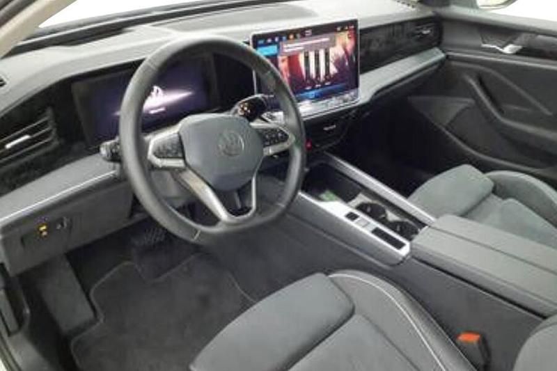 Käytetty VW Passat Comfortline 204 HP (150 kW) 2025 Farmari