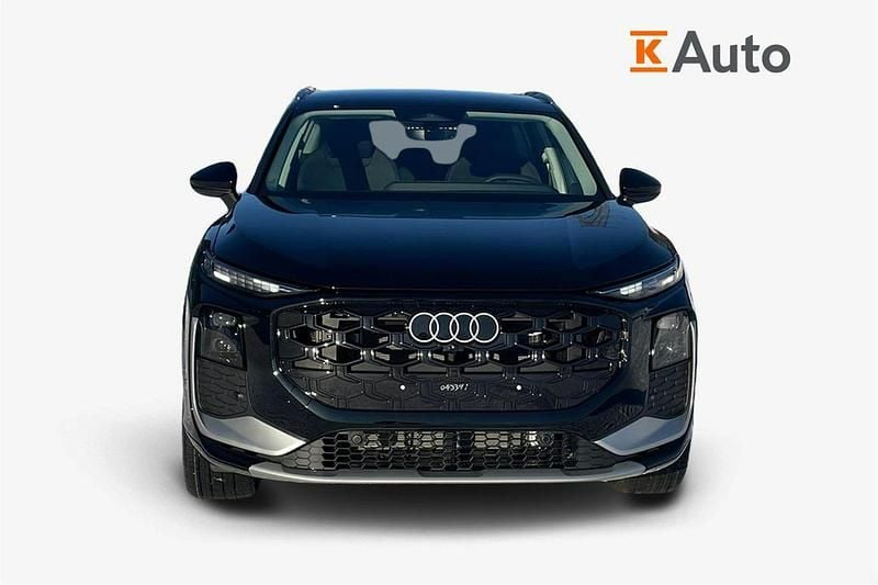 Uusi Audi Q3 S-Line 268 HP (197 kW) 2026 Musta Katumaasturi