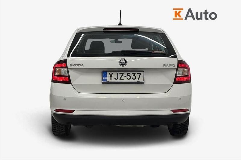Käytetty Skoda Rapid Ambition 95 HP (69 kW) 2017 Valkoinen Viistoperä