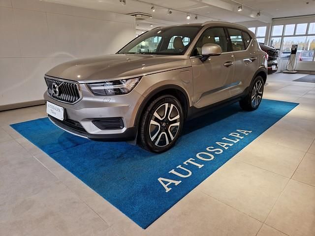 Käytetty 2022 Volvo XC40 Inscription Katumaasturi | 31 900 € (Hieman kallis) - Kuva 1/4