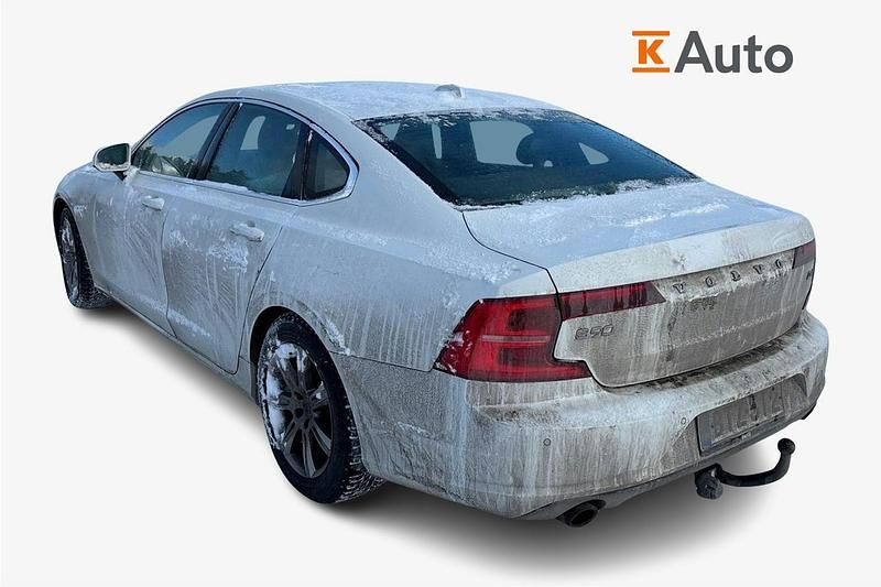 Käytetty Volvo S90 Momentum 190 HP (139 kW) 2016 Valkoinen Sedan