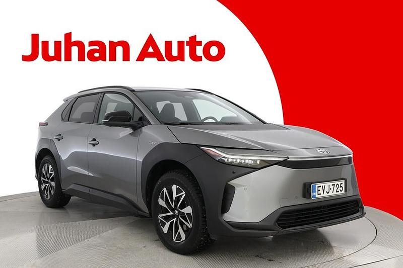 Käytetty Toyota bZ4X Edition 2025 Harmaa Katumaasturi