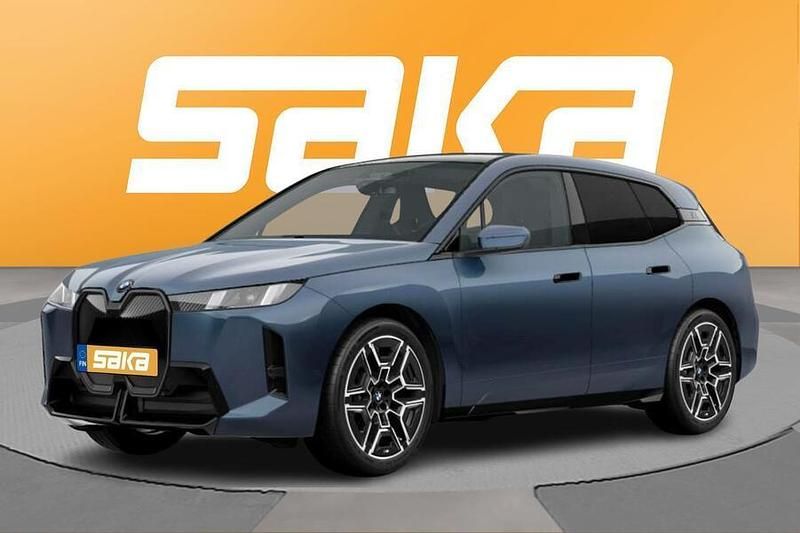Käytetty BMW iX M Sport 400 kW (544 HP) 2025 Katumaasturi
