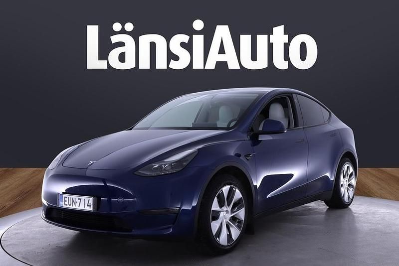 Käytetty Tesla Model Y 258 kW (351 HP) 2023 Katumaasturi