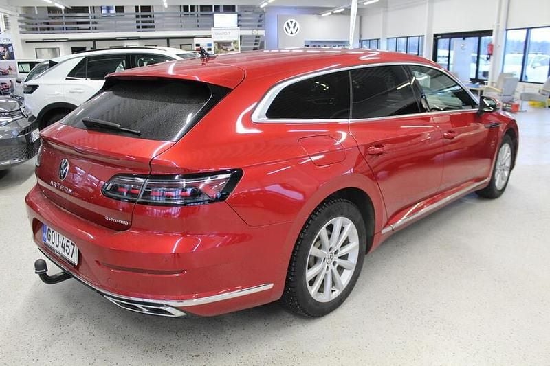 Käytetty VW Arteon R-line 218 HP (160 kW) 2021 Kings red metallivä Farmari