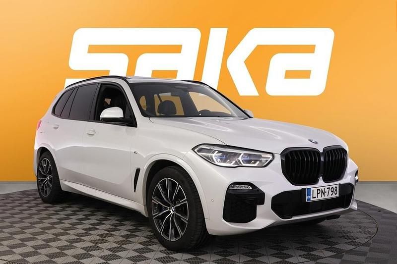 Käytetty BMW X5 M Sport 394 HP (289 kW) 2020 Katumaasturi