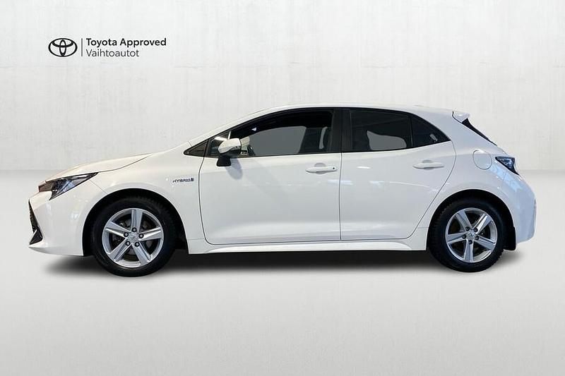 Käytetty Toyota Corolla Active 122 HP (89 kW) 2021 040 Viistoperä