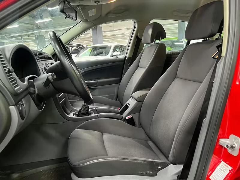 Käytetty Saab 9-3 Linear 122 HP (89 kW) 2004 Punainen Sedan