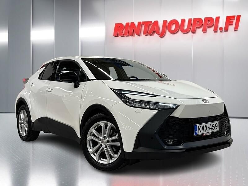 Käytetty Toyota C-HR 140 HP (102 kW) 2024 Katumaasturi