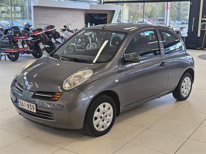 Harmaa Käytetty 2004 Nissan Micra Visia Viistoperä | 4 990 € - Kuva 1/4