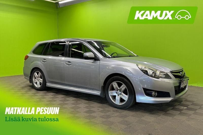 Hopea / harmaa Käytetty 2013 Subaru Legacy Farmari | 9 900 € - Kuva 1/3
