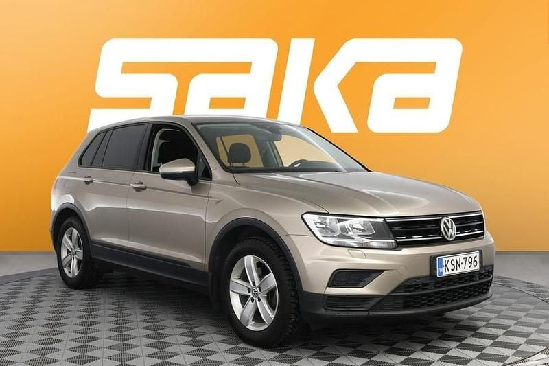 Käytetty VW Tiguan Trendline 125 HP (91 kW) 2017 Katumaasturi