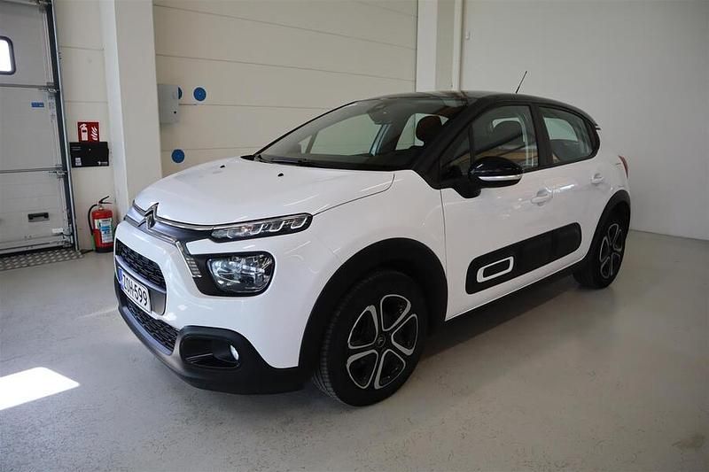 Valkoinen Käytetty 2022 Citroën C3 PureTech Viistoperä | 14 750 € (Hieman kallis) - Kuva 1/4