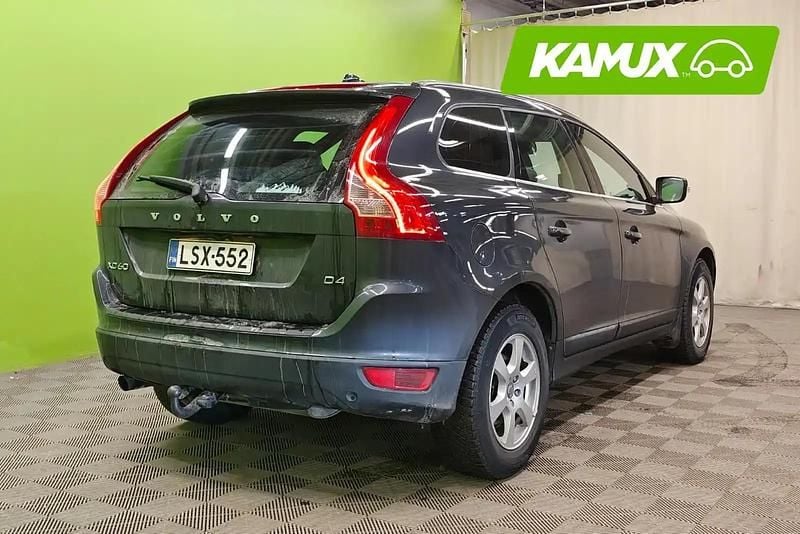 Käytetty Volvo XC60 Business Edition 163 HP (119 kW) 2013 Hopea / harmaa Katumaasturi
