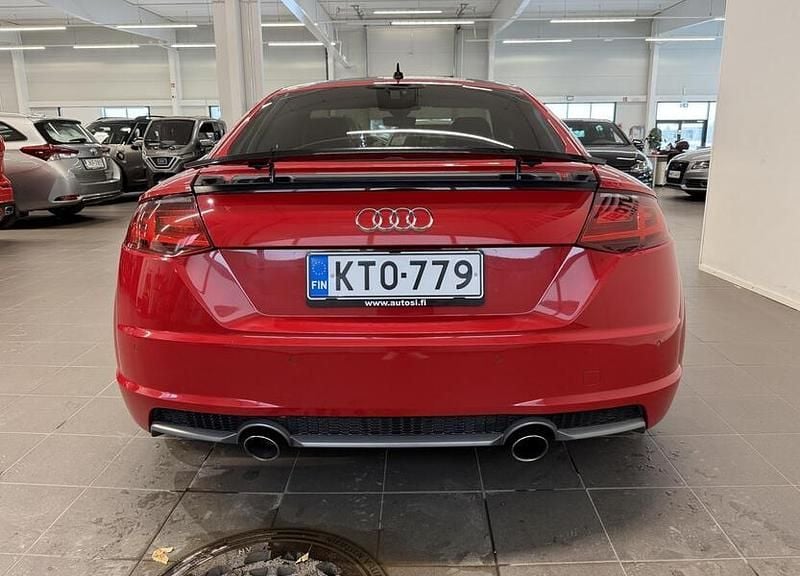 Käytetty Audi TT Advanced 230 HP (169 kW) 2015 Punainen Coupe - kaksiovinen