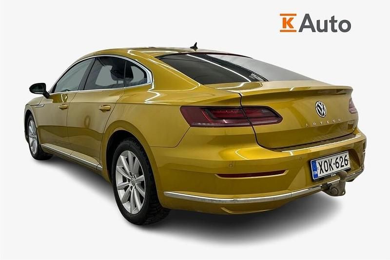 Käytetty VW Arteon Elegance 150 HP (110 kW) 2018 Keltainen Sedan