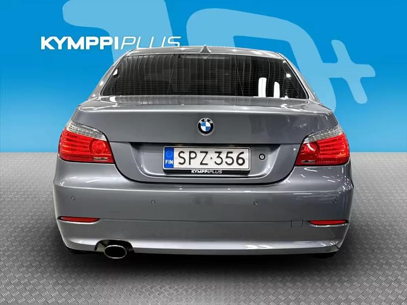 Käytetty BMW 520 177 HP (130 kW) 2010 Harmaa Sedan