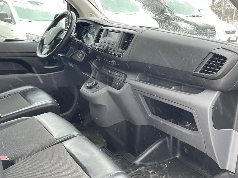 Käytetty Peugeot Expert 177 HP (130 kW) 2020 Valkoinen Van