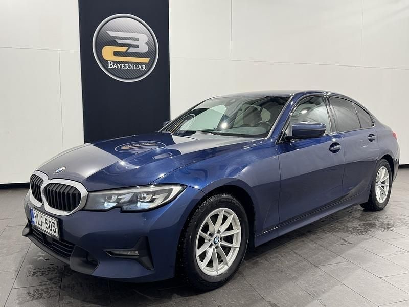 Sininen Käytetty 2019 BMW 320 Sport Line Sedan | 19 500 € (Hieman kallis) - Kuva 1/4