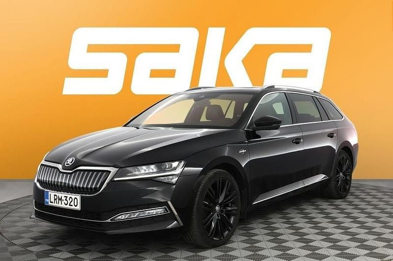 Käytetty Skoda Superb LAURIN & KLEMENT 218 HP (160 kW) 2023 Farmari