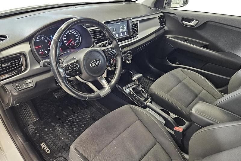 Käytetty Kia Rio EX 120 HP (88 kW) 2020 Valkoinen Viistoperä