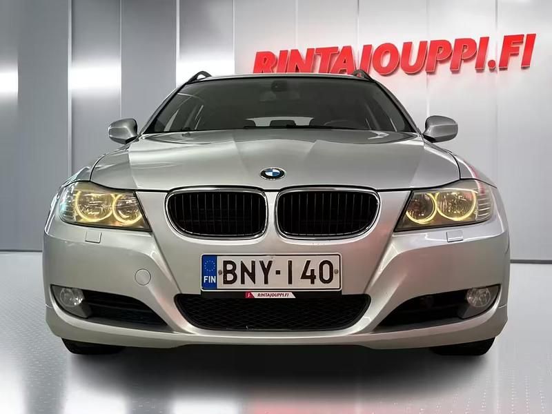 Käytetty BMW 318 143 HP (105 kW) 2009 Farmari