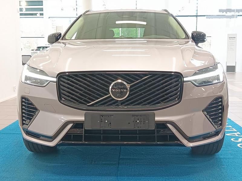 Käytetty Volvo XC60 Performance 2026 Katumaasturi