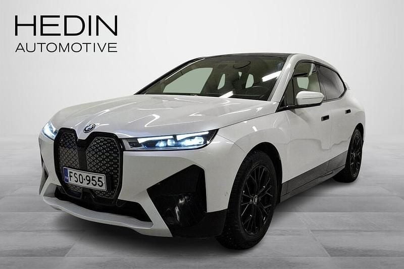 Käytetty BMW iX 385 kW (524 HP) 2023 Valkoinen Katumaasturi