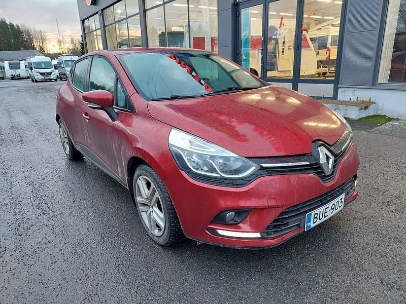 Punainen Käytetty 2017 Renault Clio IV Zen Viistoperä | 8 800 € (Perustarjous) - Kuva 1/4