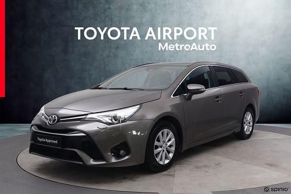 Käytetty Toyota Avensis Multidrive S 147 HP (108 kW) 2017 Harmaa Farmari
