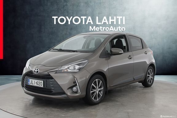 Harmaa Käytetty 2019 Toyota Yaris Multidrive S Viistoperä | 15 990 € (Perustarjous) - Kuva 1/4