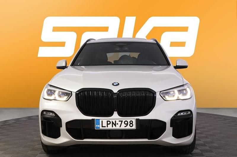 Käytetty BMW X5 M Sport 394 HP (289 kW) 2020 Katumaasturi