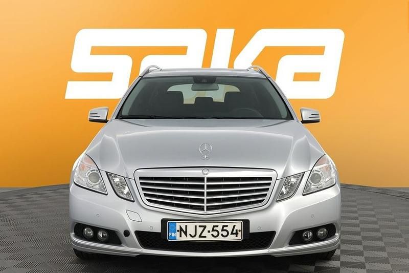 Käytetty Mercedes E220 Business 170 HP (125 kW) 2011 Farmari