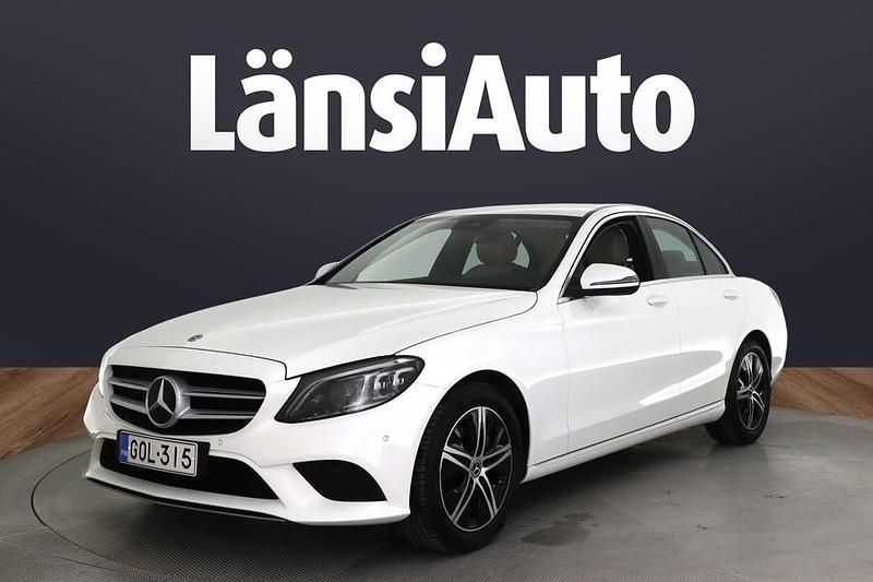 Käytetty 2021 Mercedes C200 Avantgarde Sedan | 29 590 € (Kallis) - Kuva 1/1