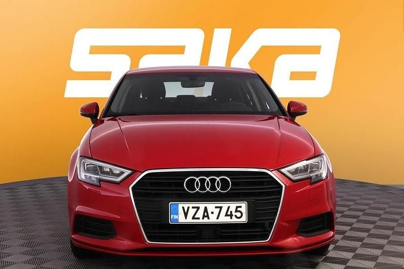 Käytetty Audi A3 Business 150 HP (110 kW) 2017 Sedan