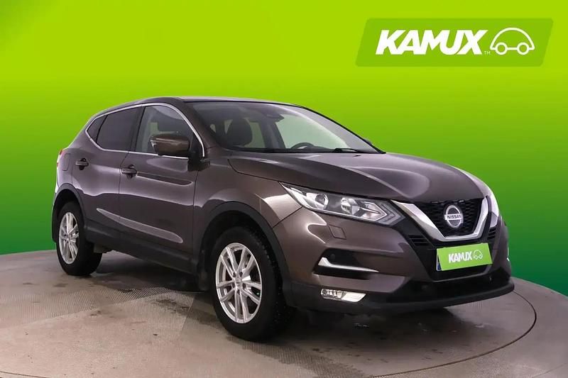 Käytetty Nissan Qashqai N-Connecta 116 HP (85 kW) 2018 Katumaasturi