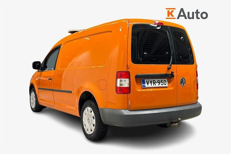 Käytetty VW Caddy Maxi 105 HP (77 kW) 2010 Oranssi Tila-auto