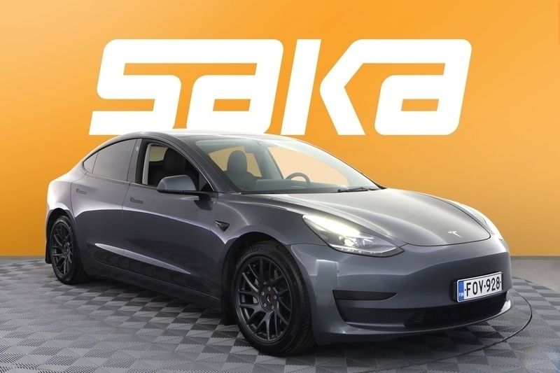 Käytetty 2021 Tesla Model 3 Standard Range Sedan | 26 490 € (Perustarjous) - Kuva 1/3