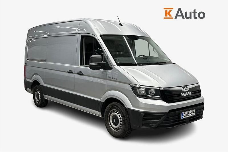 Käytetty MAN TGE 140 HP (102 kW) 2019 Hopea Van