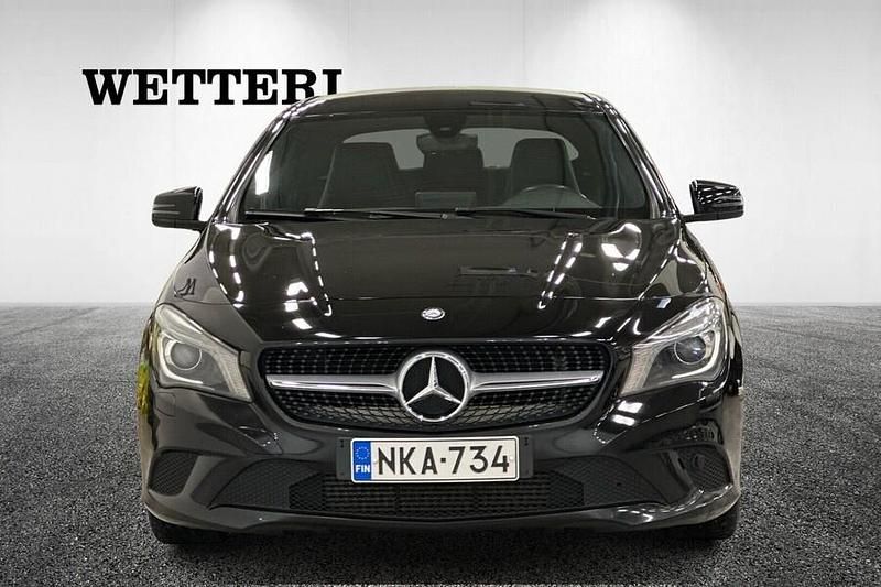 Käytetty Mercedes CLA180 Edition 122 HP (89 kW) 2016 Musta Sedan