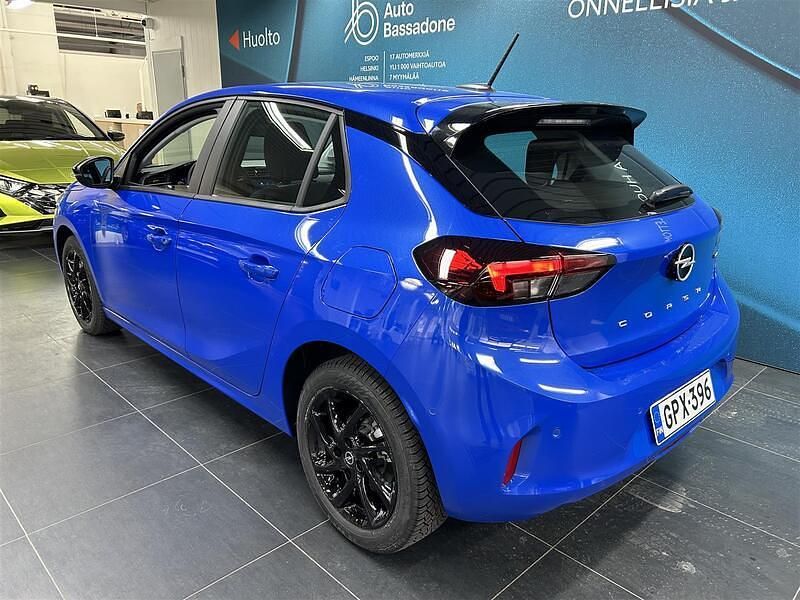 Käytetty Opel Corsa Edition 101 HP (74 kW) 2024 Viistoperä