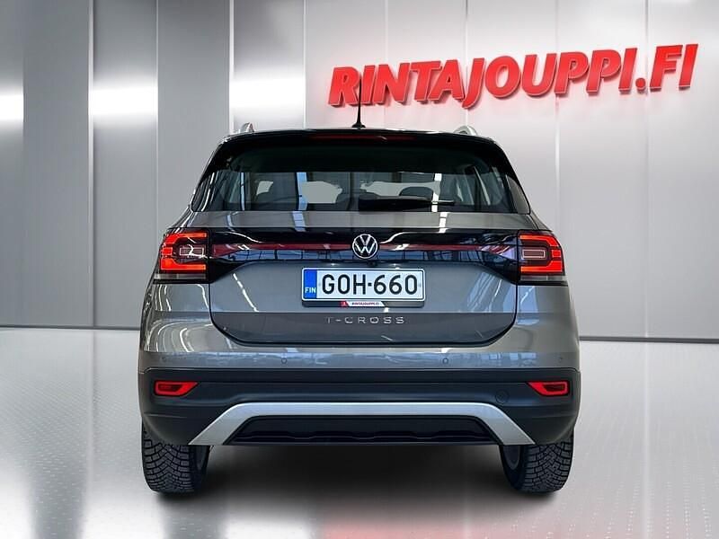 Käytetty VW T-Cross Sportline 150 HP (110 kW) 2020 Katumaasturi
