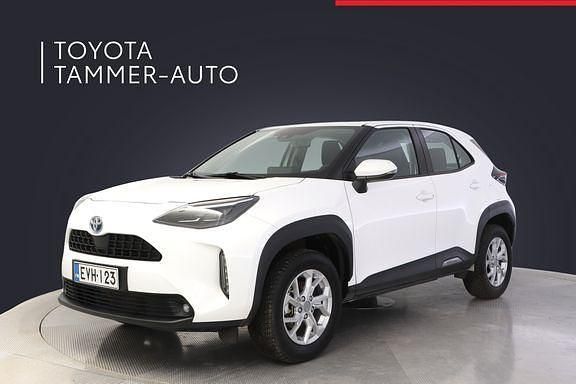 Valkoinen Käytetty 2024 Toyota Yaris Cross Active Katumaasturi | 27 880 € (Perustarjous) - Kuva 1/4