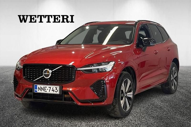 Punainen Käytetty 2023 Volvo XC60 Plus Katumaasturi | 49 900 € - Kuva 1/4