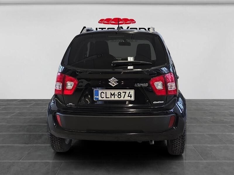 Käytetty Suzuki Ignis GL 90 HP (66 kW) 2018 Musta Katumaasturi