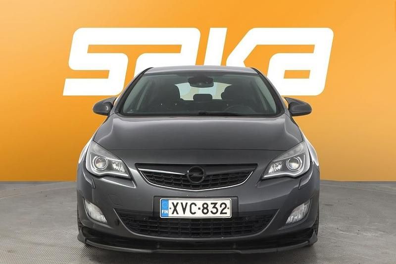 Käytetty Opel Astra Sport 180 HP (132 kW) 2010 Viistoperä