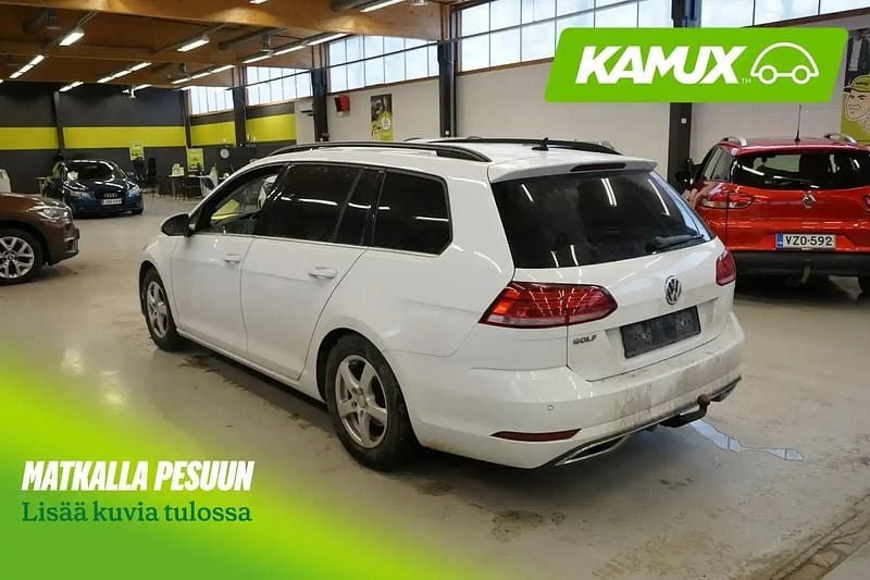 Käytetty VW Golf VIII 150 HP (110 kW) 2021 Valkoinen Farmari