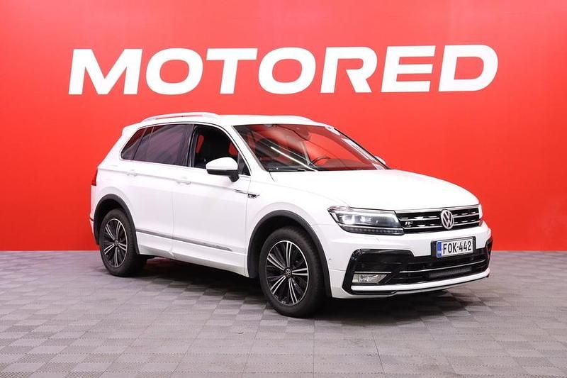 Käytetty 2017 VW Tiguan R-line Katumaasturi | 20 900 € (Hieman kallis) - Kuva 1/3