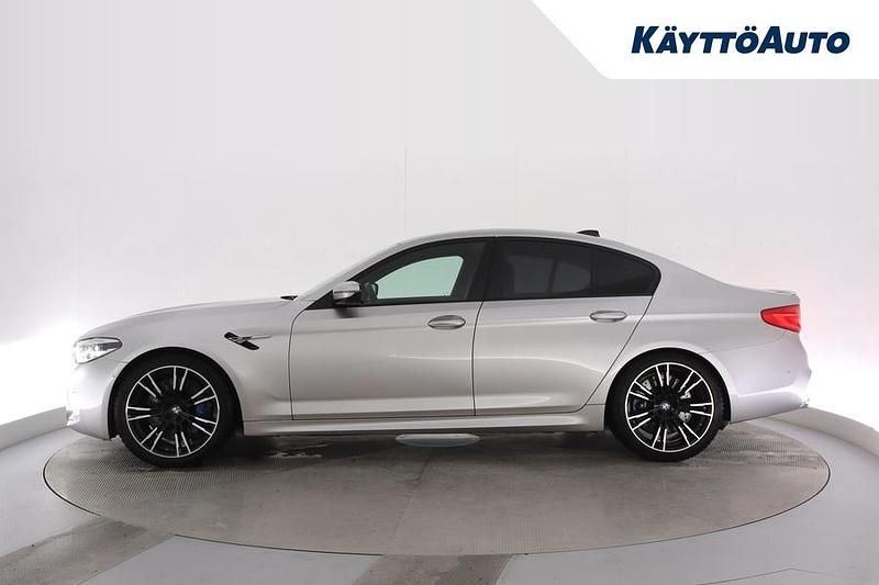 Käytetty BMW M5 Sport Line 600 HP (441 kW) 2018 Hopea Sedan